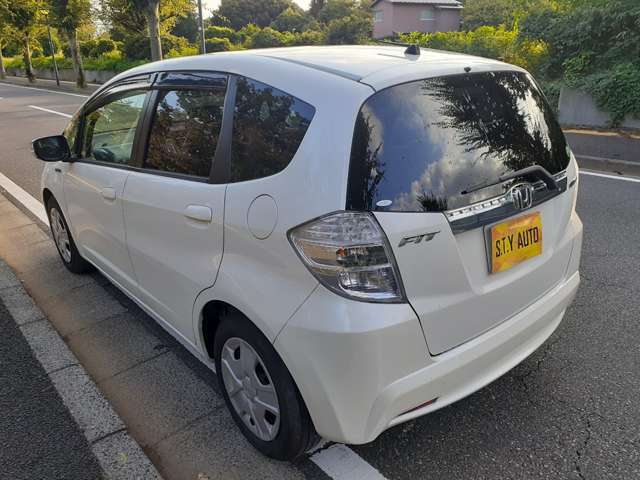 生活に欠かせない車ですがローンの支払い、クレジットの支払いが滞り審査に自信が無い方、お客様が新しいオーナー様に、なれるよう全力でサポートします。