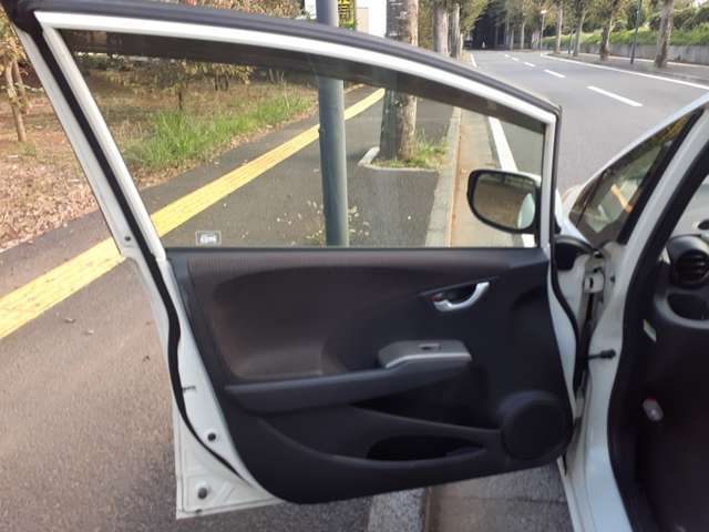 助手席ドアの写真です。