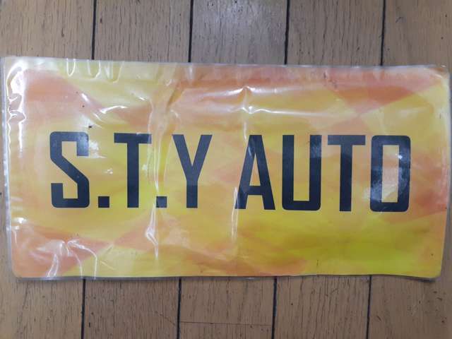 弊社の車両を、観覧いただき、ありがとうございます。カーセンサーでは電話のみ受付です。