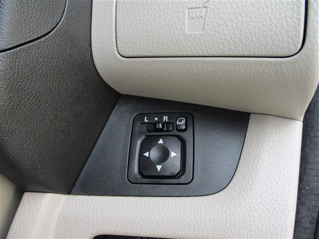 自社認証整備工場にて法定整備点検の実施！エンジンオイル・オイルエレメント・バッテリー・ワイパーゴム・ACクリーンフィルターは交換します！もちろん交換が必要な部品は交換します！