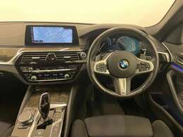 【インパネ全体】『インパネ全体』の画像になります。写真の内容に関してご不明点、ご質問等がございましたらお気軽にガリバー店舗までお問い合わせください。