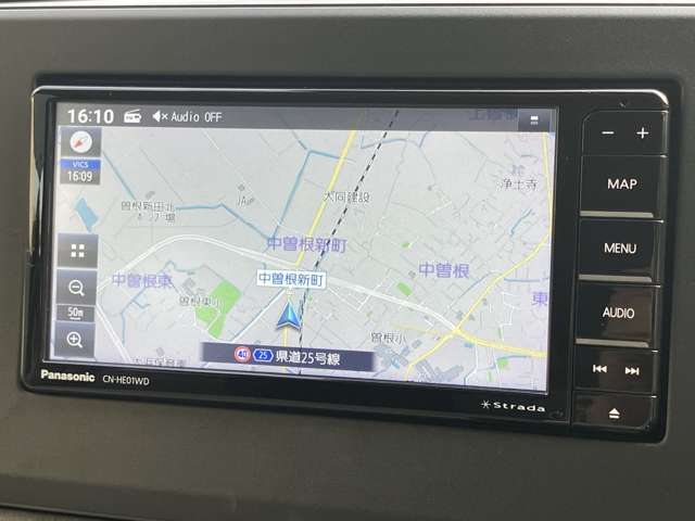 メモリーナビです。楽しいドライブにナビは欠かせませんよね。今まで行ったことの無いところに行ってみませんか？
