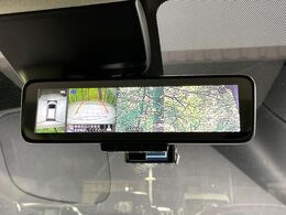 【アラウンドビューモニター】専用のカメラにより、上から見下ろしたような視点で360度クルマの周囲を確認することができます☆死角部分も確認しやすく、狭い場所での切り返しや駐車もスムーズに行えます。
