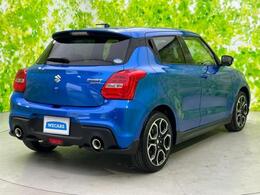 全国に店舗を展開しているのでどこでもお取り寄せが可能です！この車が気になるけど遠方だから・・・と諦める必要はありません！※別途陸送費が必要です。