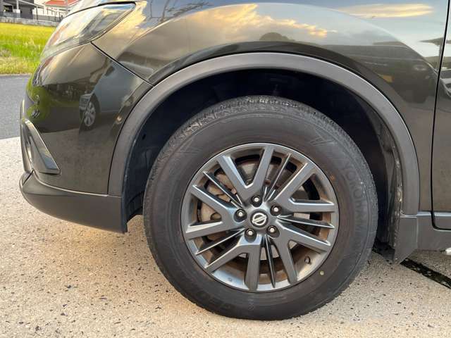 リフト＆タイヤチェンジャーも備えた、整備が自慢のお店です！｜お気軽にお問合せ下さい（＾＾♪【無料電話　0078-6049-2125】