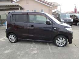 目立つ傷はございません。車検の後のお渡しですので安心です。ぜひご検討ください(^^♪