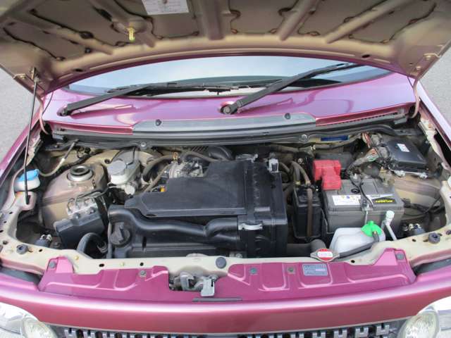 エンジンルームも綺麗に洗浄してから納車致します。普段あまり見ることが無い箇所だからこそ綺麗だと感動しますよね（＊´▽｀＊）