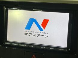 【純正ナビ】人気の純正ナビを装備。オーディオ機能も充実しており、Bluetooth接続すればお持ちのスマホやMP3プレイヤーの音楽を再生可能！毎日の運転がさらに楽しくなります！！