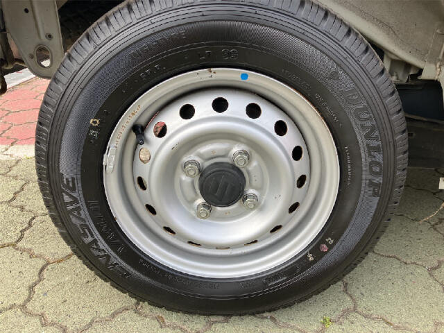 ★ナオイオートInstagram★[　＠naoiauto_car　]で検索！お得なセール情報や人気のお車を動画で紹介しております！