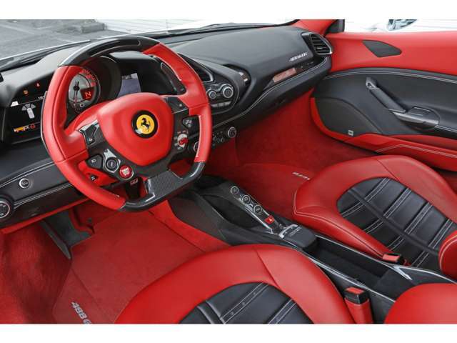 ピッコロフェラーリがF8を以って血縁が途絶えた現在、その存在価値は廃れることはなくむしろ日に日に輝きを増しているように感じます