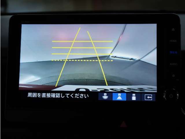 ◆バックカメラ◆リバースにするだけで映ります、後方の安全確認や、狭い駐車場での車庫入れ、雨の日や夜間など視界の悪い時に便利です！安全にバックする為には欠かせない装備です。