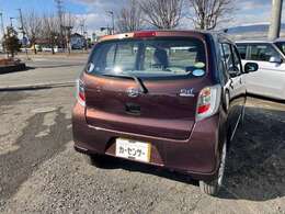 場所はタカチホ様の細い道路を挟みまして隣に位置します。近くにマンガ喫茶がございますのでその裏でございます！