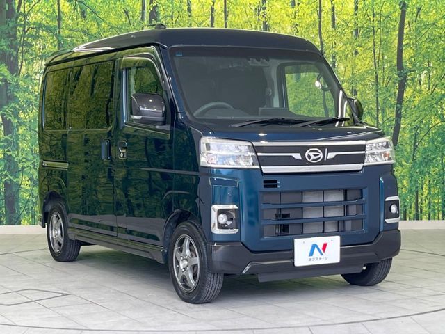 大好評のボディコーティング「弾スプラッシュコート」もご納車までに施工可能。通常のガラスコートと異なる、耐久年数6年の無機質ガラスコーティングが、ボディをキレイな状態に保ってくれます。
