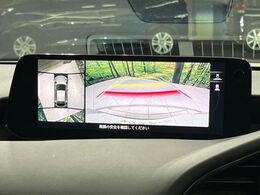 【360°ビューモニター】専用のカメラにより、上から見下ろしたような視点で360度クルマの周囲を確認することができます☆死角部分も確認しやすく、狭い場所での切り返しや駐車もスムーズに行えます。