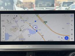 【純正ナビ】専用設計で車内の雰囲気にマッチ。ナビ利用時のマップ表示は見やすく、いつものドライブがグッと楽しくなります。