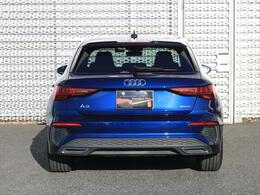 スタイリッシュなフォルムの中に広々とした室内空間と高い機能性を併せ持った一台です。