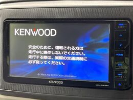 【ナビゲーション】目的地までしっかり案内してくれる使いやすいナビ。Bluetooth接続すればお持ちのスマホやMP3プレイヤーの音楽を再生可能！毎日の運転がさらに楽しくなります！！