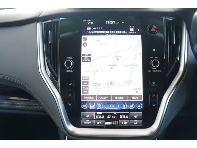 純正11.6インチディスプレイナビは画面が大きく地図も見やすいです！！