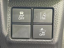 【ホンダセンシング】走行中に前方の車両等を認識し、衝突しそうな時は警報とブレーキで衝突回避と被害軽減をアシスト。より安全にドライブをお楽しみいただけます。