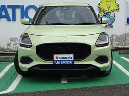 スイフトは、スポーティなデザイン、優れた走行性能、高い燃費性能を兼ね備えたコンパクトカーです。