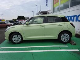 新開発されたエンジンや、マイルドハイブリッドシステム、先進安全装備、静粛性の高い室内空間などが特徴です。