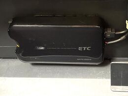 【ETC】高速道路の料金所をストレスなく通過！話題のスポットやサービスエリアに多い「スマートIC」利用時は必須のアイテムです。当店でセットアップを実施、ご納車当日からすぐにご利用いただけます！