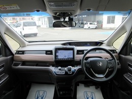 こちらは弊社にて、新車時より試乗などのデモカーとして使用しておりました。新車保証も継承いたします。全国のHonda店にて保証対応可能です。