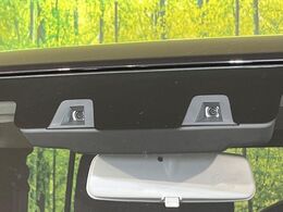 【スズキ　セーフティサポート】走行中に前方の車両等を認識し、衝突しそうな時は警報とブレーキで衝突回避と被害軽減をアシスト。より安全にドライブをお楽しみいただけます。