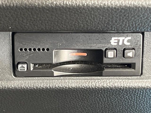 【ETC】高速道路の料金所をストレスなく通過！話題のスポットやサービスエリアに多い「スマートIC」利用時は必須のアイテムです。当店でセットアップを実施、ご納車当日からすぐにご利用いただけます！