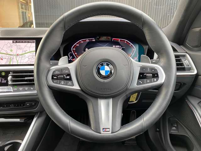 ワールドプレミアムカーをお探しになられている方に、貴方の大切な1台をお届けします。こだわりの在庫車両の中から、新しい愛車をお選び下さい。TEL　092ー962ー9051　担当：片野