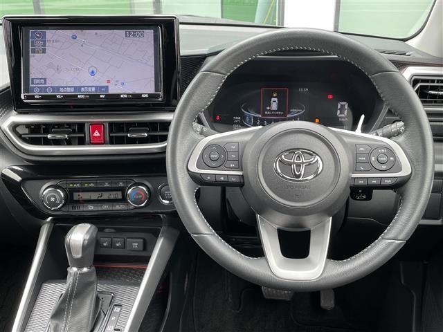 お手持ちのPCまたはスマートフォンでビデオ通話にてお車をご紹介いたします。