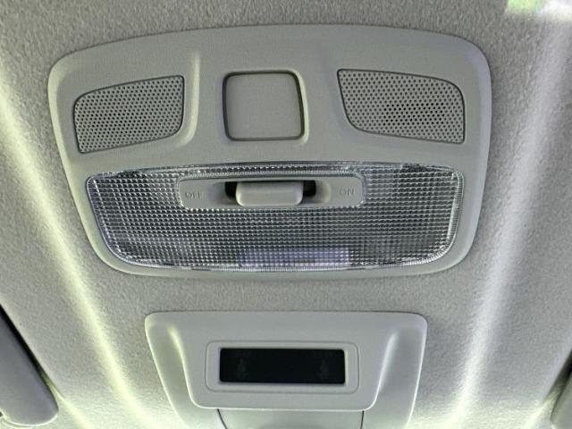 国産車から輸入車まで多様なお客様のニーズのお応えできるように、全国規模で豊富な在庫展開！車のことならWECARSへ！