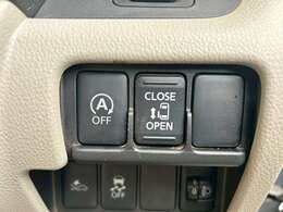 左側電動スライドドア