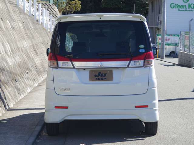 当社の車輌は、JAAA（日本自動車鑑定協会）の基準をすべてクリアし、間違えのない評価を得ております。1台ずつ鑑定書・車輌状態表を発行しておりますので、遠方の方でもご安心下さい！
