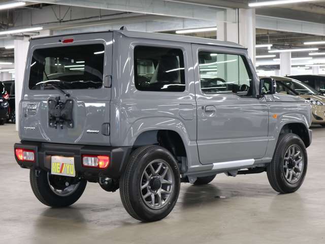 自社陸運局指定工場完備！国家資格車検検査員資格を持った整備士による整備。走行に関係のない所も不具合箇所があれば修理してお渡しいたします。