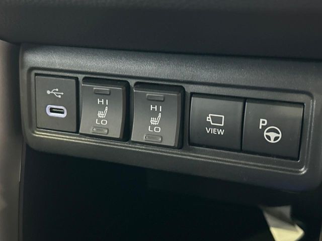 【駐車支援システム】駐車スペースを検知し、スムーズな駐車をアシスト。狭いスペースへの駐車など、駐車に自信の無い方におすすめの機能です♪