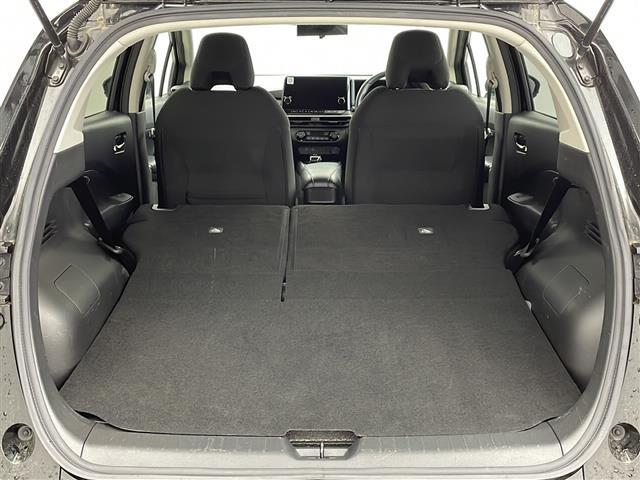 【シートアレンジ】乗せる人数、荷物によってシートをアレンジすれば、ダンボールなどの大きい荷物や、釣り具などの長尺物も載せられそうですね！