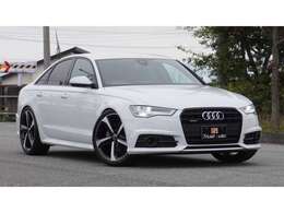 ☆　2017年　アウディ　A6　2.0TFSIクワトロ　SラインPKG　アシスタンスPKG　走行19637km　グレイシアホワイト　☆