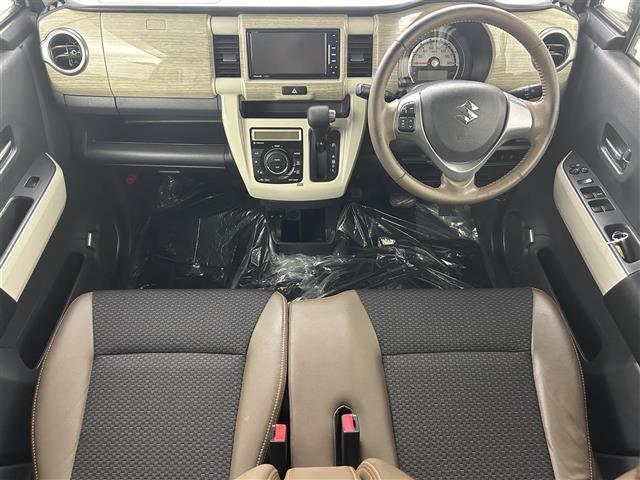 【インパネ全体】全方位で視界が広く、高い目線で運転もしやすいです！