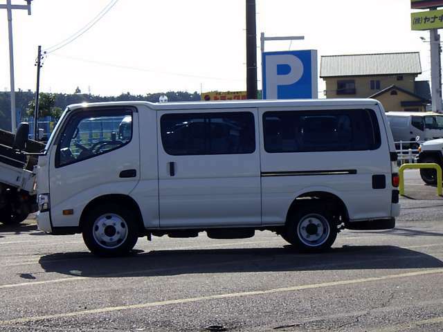 車両総重量4645kg　最大積載量2000kg