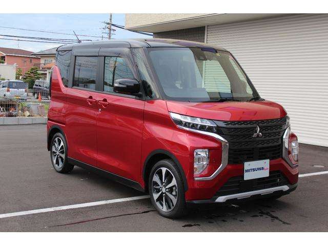 スライドドアの開口幅は先代モデルよりも95mm広い650mm。ハンズフリー開閉機能は助手席側が標準装備されています！