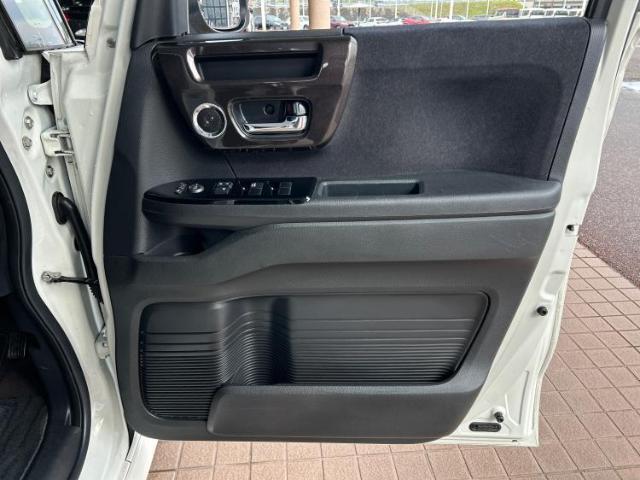 WECARSの在庫ページをご覧いただき誠にありがとうございます！WECARSは「お客様第一」をモットーにお客様のカーライフを全力でサポートいたします！