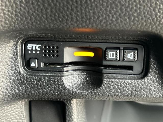 お車に合わせて無料保証以外にも、保証範囲、期間、距離を拡充させた有料保証もご用意しております！中古車の購入が初めてで不安・・・というお客様もご安心ください！