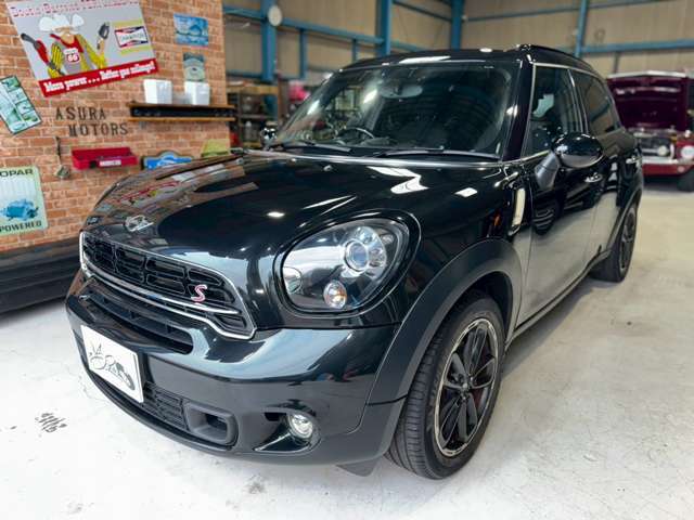 当店はあいおいニッセイ同和の保険代理店です。お客様の立場に立ち、お客様とご相談しながら細かなプランをご提示させて頂いております。また事故のご対応も当社にてすべてサポート致しますのでご安心くださいませ。