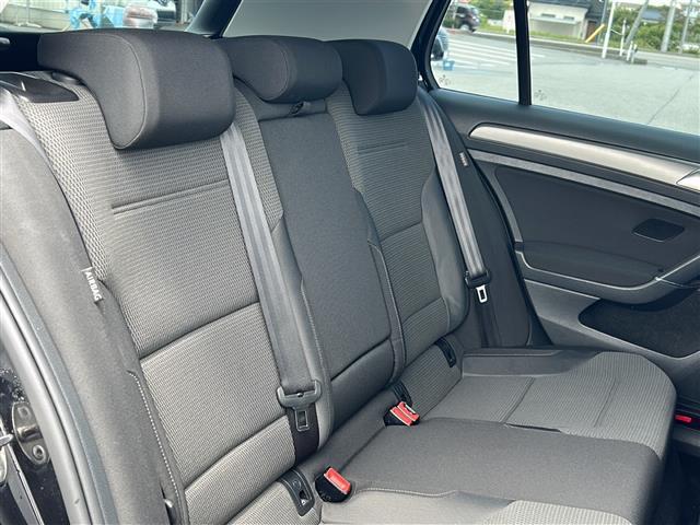 店舗にて現車の確認もいただけますので、お電話で在庫のご確認の上、是非ガリバー黒部店までご来店くださいませ！！！