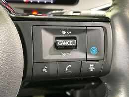 【プロパイロット】高速道路での長距離走行が楽に！！渋滞時と巡回走行のシーンで、アクセル・ブレーキ・ステアリングを自動で制御し、長距離運転の負担を軽減してくれます♪