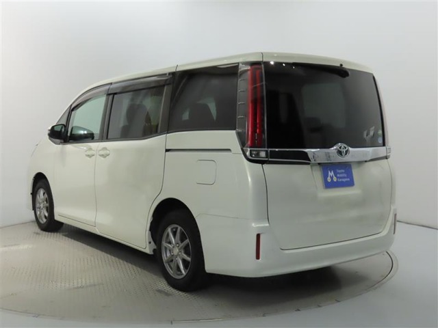 お客様のカーライフを十分にお手伝いさせて頂く為、中古車の販売は県内及隣接都県とさせて頂いております。どうぞご了承下さい。