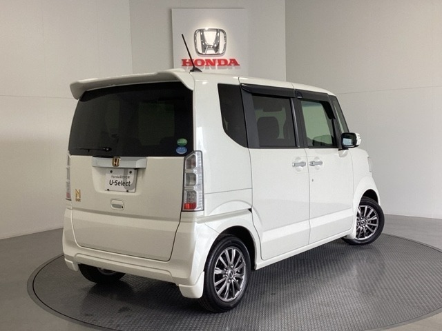Honda認定中古車 U-Select】　は3つの安心をお約束します。　1　Hondaのプロが整備した安心。 2　第三者機関がチェックした安心。　3　購入後もHondaが保証する安心。