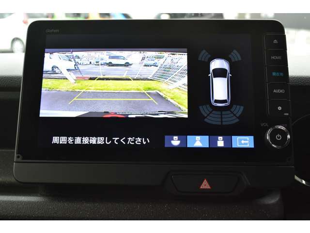 リヤビューカメラも装備。