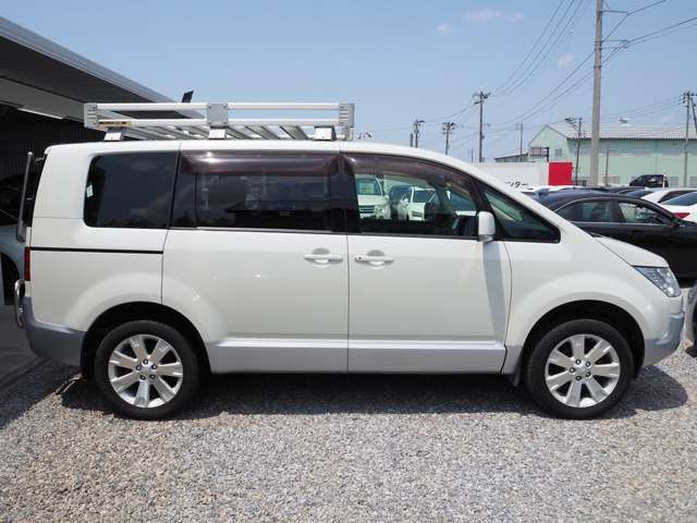 当社では展示前の仕上げを徹底しており、ご納得頂けるコンディションのお車を展示しております♪